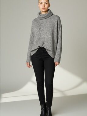 Women’s Z Supply Gray Cowl Neck Thin Knit Sweater Size Small